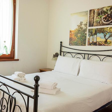 Agriturismo Il Giardino Degli Ulivi Lazise Exterior foto
